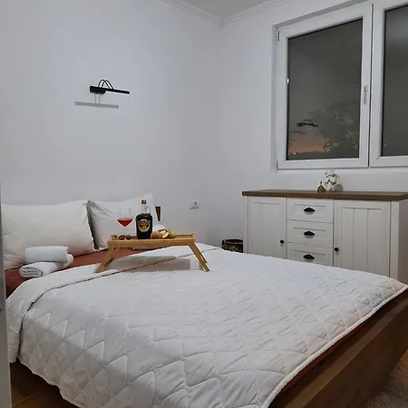 Slatinska Idila - Kuca Sa Bazenom * Bunar