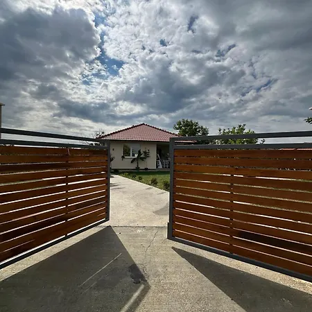 别墅 Slatinska Idila - Kuca Sa Bazenom Bunar