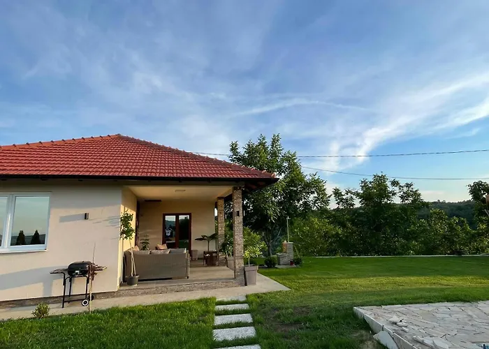 Slatinska Idila - Kuca Sa Bazenom